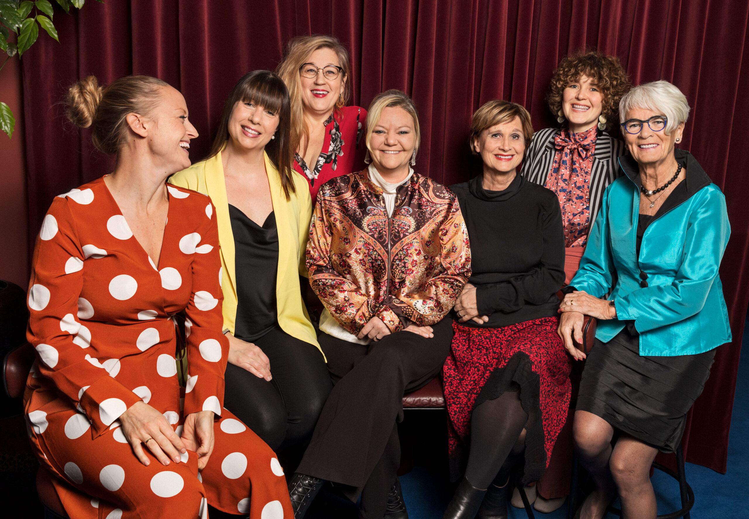 På bilden syns: Ida Ström, Karoline Nordefors, Anette Rosvall, Maja Bertas, Anita Lindström, Anna-Antonia Svedberg och Ella Nilsson.